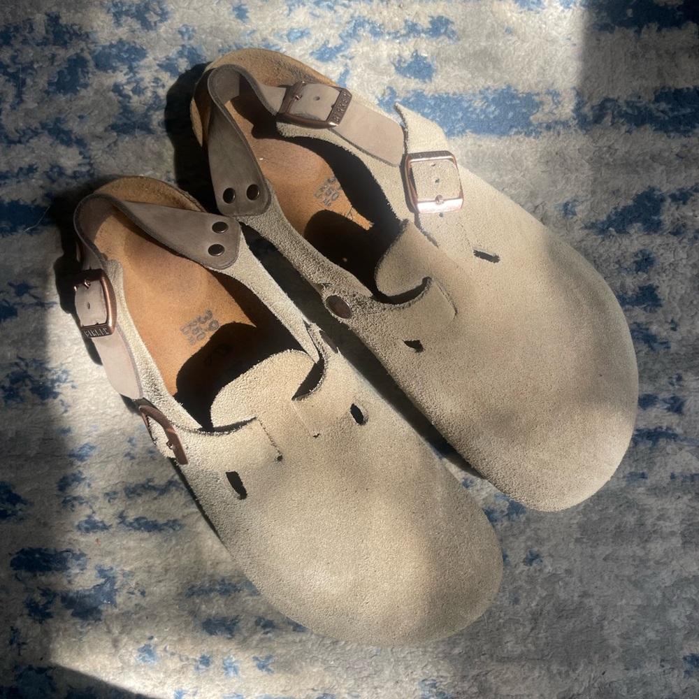 Birkenstock Tokio Suede Leather in Taupe